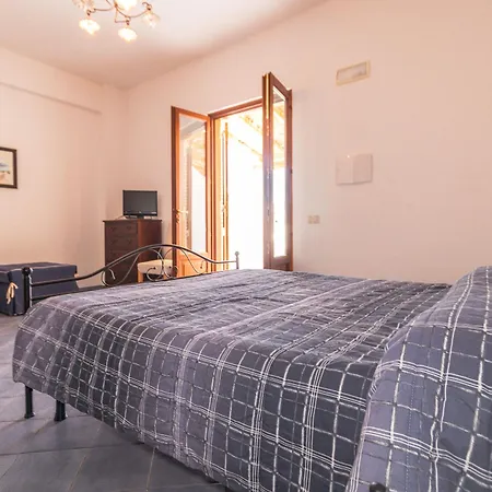 Aparthotel La Canneto (Lipari)