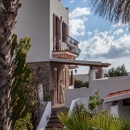 Aparthotel La Canneto (Lipari)