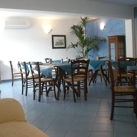 La Hotel apartamentowy Canneto (Lipari)