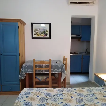 La מלון דירות 4*